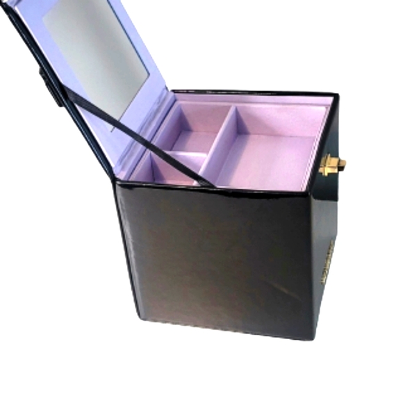 Victoria's Secret Other - !SOLD!💰 Victoria's Secret Black and Purple Satin Lined Jewelry Box